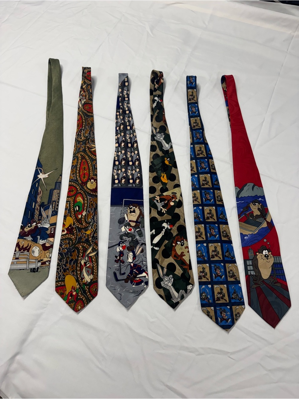 Vintage 90’s Looney Tunes Necktie Lot – 6 Licensed Character Ties